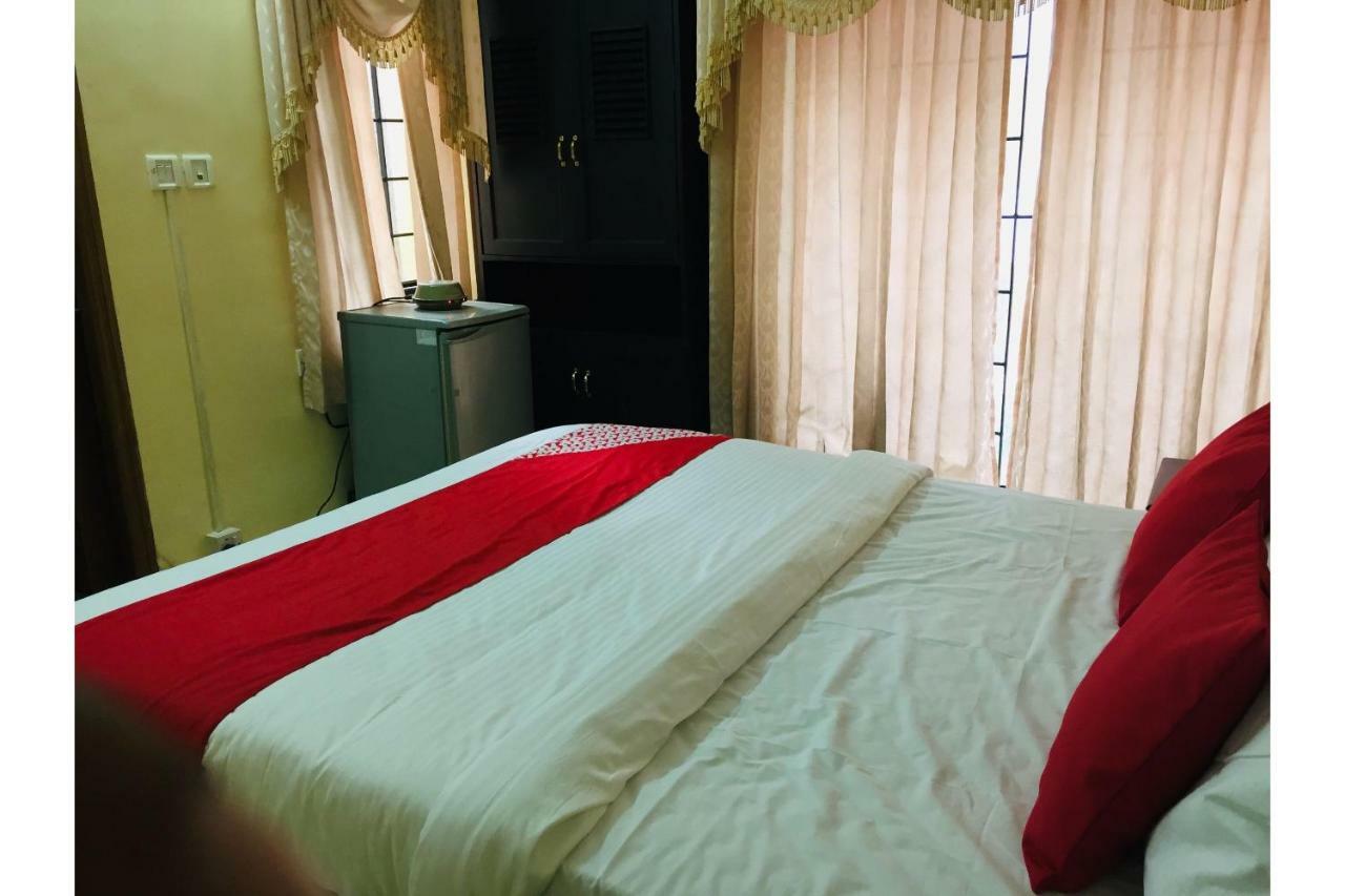 Hotel Krishna Gardens Guruvāyūr Exteriér fotografie